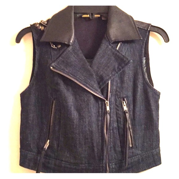 Very Sharp Princess Vera Wang Deco w/ Bling Vest. GORGEOUS VEST - Picture 6 of 7